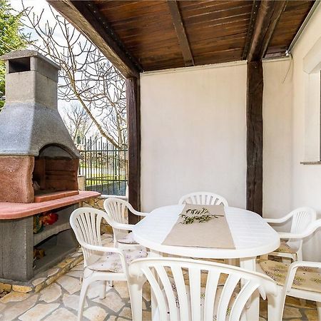 Apartmani Bregovec Maslenica Zewnętrze zdjęcie