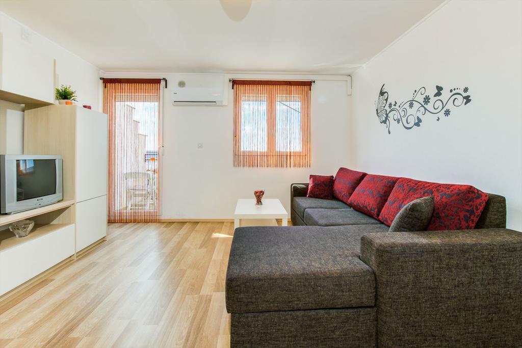 Apartmani Bregovec Maslenica Zewnętrze zdjęcie