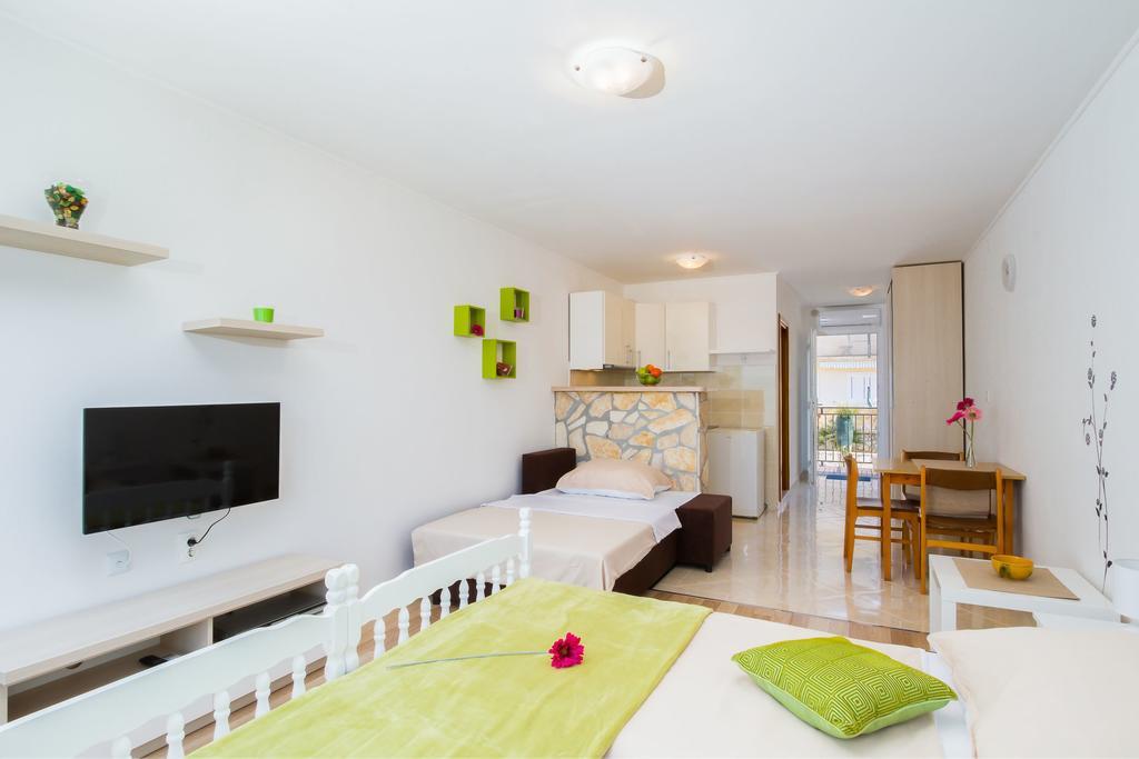 Apartmani Bregovec Maslenica Zewnętrze zdjęcie