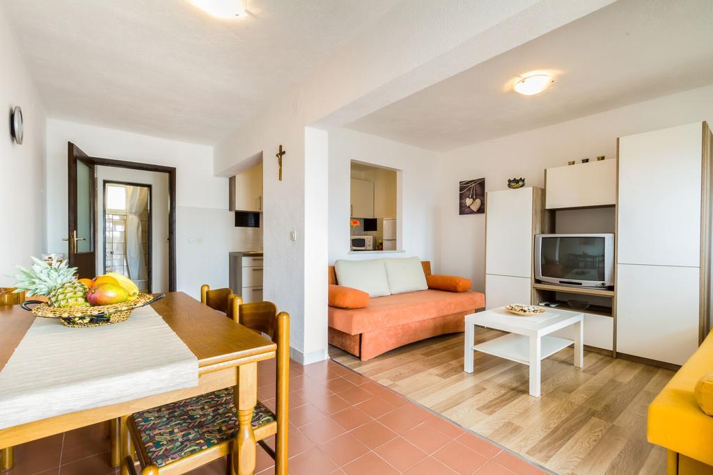 Apartmani Bregovec Maslenica Zewnętrze zdjęcie